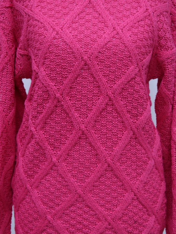 Pullover M.X.O. magenta close-up
